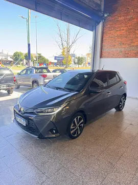 Toyota Yaris 1.5 S CVT usado (2023) color Azul precio $27.500.000