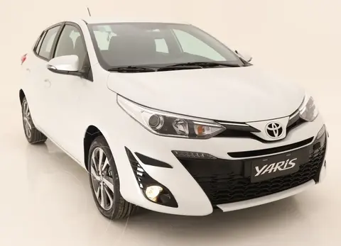 Toyota Yaris 1.5 XLS Pack CVT nuevo color Blanco precio $5.890.000