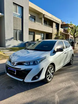 Toyota Yaris 1.5 S CVT usado (2020) color Blanco Perla precio $23.500.000