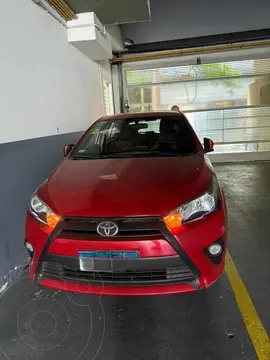 Toyota Yaris 1.5 CVT usado (2018) color Rojo precio u$s19.000