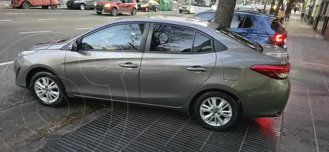 Toyota Yaris 1.5 XLS usado (2019) color Gris precio $19.500.000