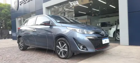Toyota Yaris 1.5 S CVT usado (2019) color Azul Medianoche precio $5.800.000