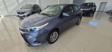 Toyota Yaris YARIS 1.5 5 PTAS XLS CVT usado (2023) color Gris precio $23.500.000