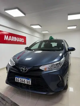 Toyota Yaris 1.5 XS usado (2024) color Azul precio $28.500.000