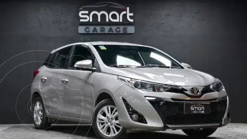 Toyota Yaris YARIS 1.5 5 PTAS XLS usado (2019) color Gris precio $19.900.000