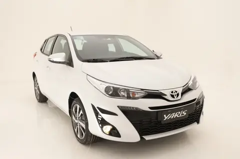Toyota Yaris 1.5 XS CVT nuevo color A eleccion financiado en cuotas(anticipo $15.500.000 cuotas desde $460.000)