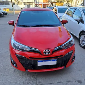 Toyota Yaris 1.5 XLS usado (2020) color Rojo financiado en cuotas(anticipo $2.533.824 cuotas desde $155.640)