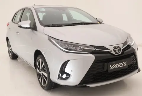 Toyota Yaris 1.5 S CVT nuevo color Gris Plata  precio $5.700.000