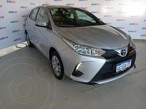 Toyota Yaris YARIS 1.5 5 PTAS XS usado (2024) color Gris precio $27.500.000