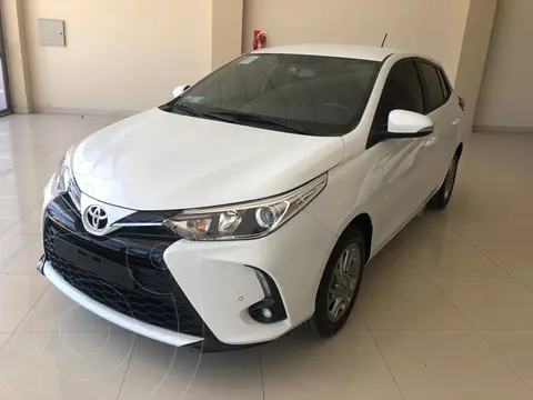 Toyota Yaris YARIS 1.5 5 PTAS XLS usado (2021) color Blanco precio $5.500.000