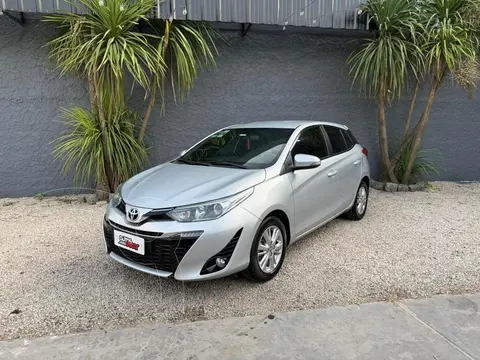 Toyota Yaris YARIS 1.5 4 PTAS XLS PACK CVT usado (2019) color Gris precio $23.900.000