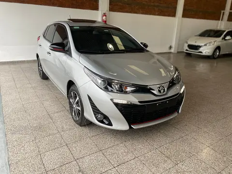 foto Toyota Yaris 1.5 S usado (2019) color Plata precio $6.500.000