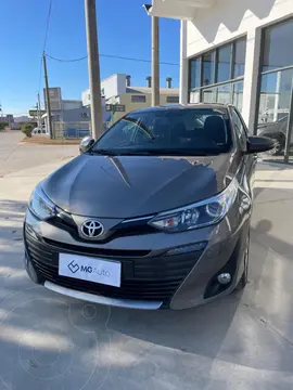 Toyota Yaris YARIS 1.5 4 PTAS XLS usado (2020) color Gris Oscuro precio $21.300.000