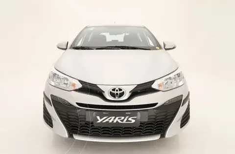 Toyota Yaris 1.5 XS CVT nuevo color Blanco financiado en cuotas(anticipo $11.500.000 cuotas desde $374.000)