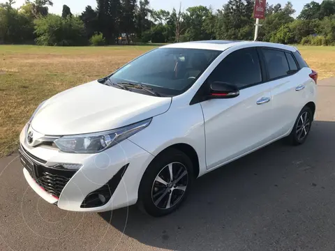 foto Toyota Yaris 1.5 S usado (2019) color Blanco precio $5.100.000