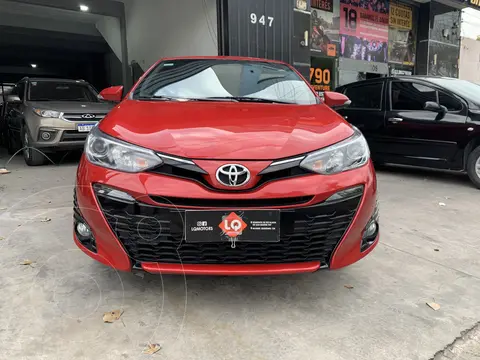 Toyota Yaris 1.5 XLS CVT usado (2021) color Rojo precio u$s18.100
