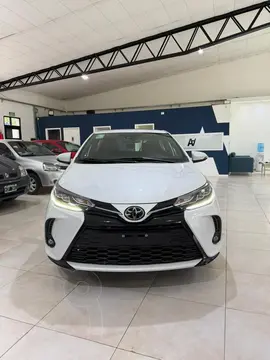 Toyota Yaris YARIS 1.5 5 PTAS XLS CVT usado (2025) color Blanco precio $41.000.000
