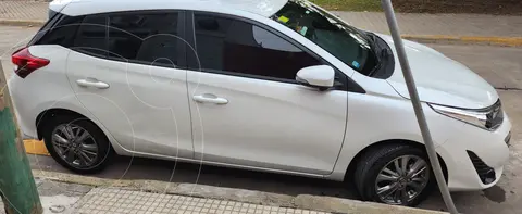 Toyota Yaris 1.5 XLS usado (2020) color Blanco Perla precio u$s21.000