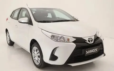 Toyota Yaris 1.5 XS CVT nuevo color Blanco financiado en cuotas(anticipo $11.500.000 cuotas desde $374.000)