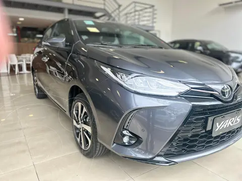 Toyota Yaris 1.5 XLS + CVT nuevo color Negro financiado en cuotas(anticipo $10.500.000 cuotas desde $231.000)