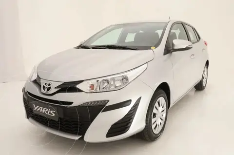Toyota Yaris 1.5 XS CVT nuevo color A eleccion financiado en cuotas(anticipo $22.999.000)