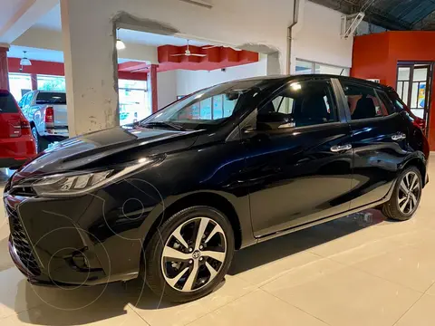 Toyota Yaris 1.5 S CVT usado (2022) color Negro precio $6.000.000