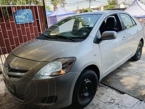 Toyota Yaris 1.5 GLi usado (2008) color Gris precio $3.600.000