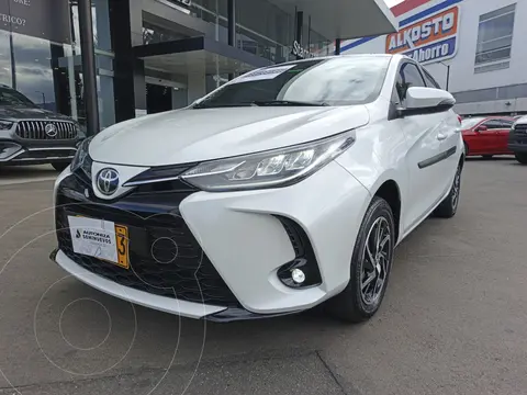 Toyota Yaris Sport Aut usado (2023) color Blanco precio $83.000.000