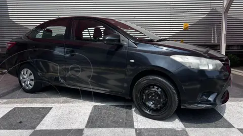 Toyota Yaris 5P 1.5L Core usado (2017) color Negro precio $170,000