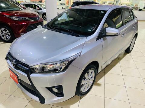 Toyota Yaris 5P 1.5L S Aut usado (2017) color Gris financiado en mensualidades(enganche $59,750)