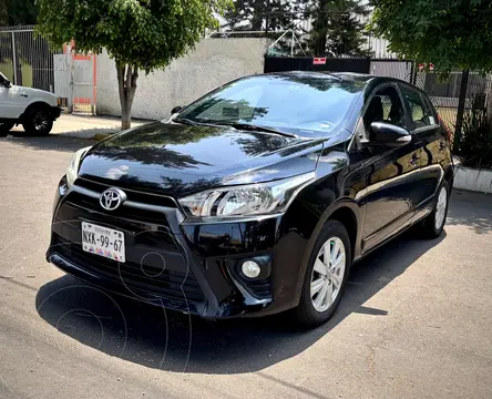 Toyota Yaris 5P 1.5L S usado (2017) color Negro precio $177,000