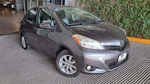 Toyota Yaris 5P 1.5L Premium Aut usado (2014) color Gris precio $179,900