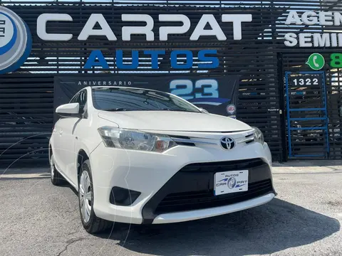 Toyota Yaris 5P 1.5L Core usado (2017) color Blanco precio $169,000
