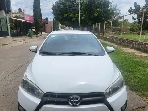 Toyota Yaris S usado (2017) color Blanco precio $229,000