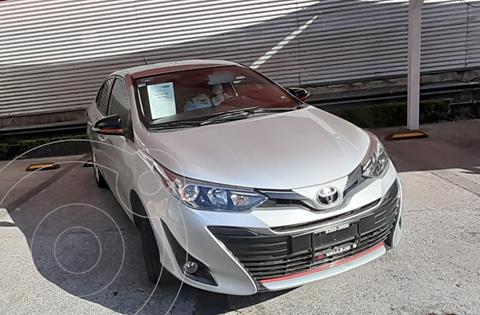 foto Toyota Yaris 5P 1.5L Core usado (2020) color Plata Dorado precio $285,000