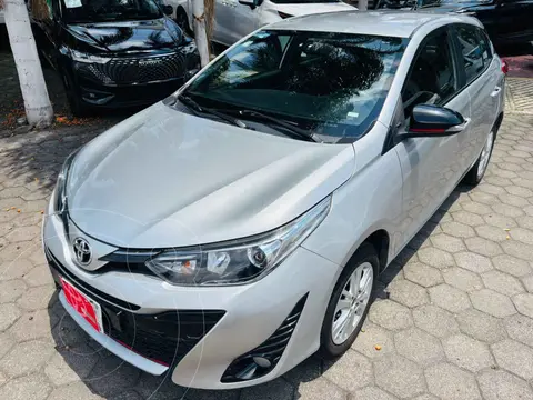 Toyota Yaris 5P 1.5L S usado (2018) color Plata precio $237,000