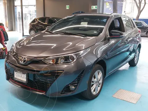 Toyota Yaris 5P 1.5L S usado (2019) color Negro precio $256,900