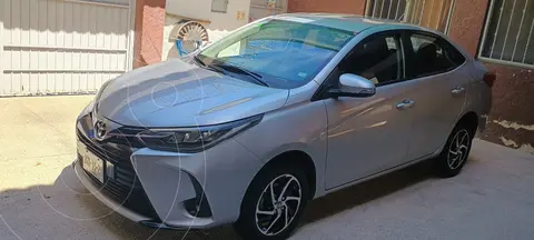 Toyota Yaris 5P 1.5L S Aut usado (2021) color Plata precio $280,000