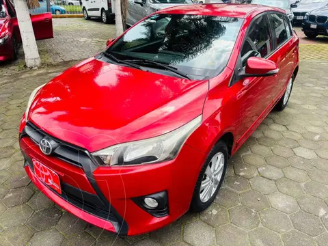 Toyota Yaris 5P 1.5L S Aut usado (2017) color Rojo precio $257,000