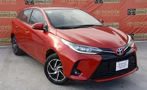 Toyota Yaris S Aut usado (2022) color Rojo precio $345,000
