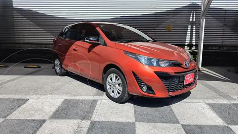 Toyota Yaris 5P 1.5L S usado (2019) color Naranja precio $245,000