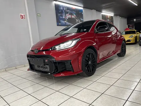 Toyota Yaris S Aut usado (2025) color Rojo precio $919,000