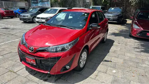 Toyota Yaris 5P 1.5L S Aut usado (2020) color Rojo precio $275,000
