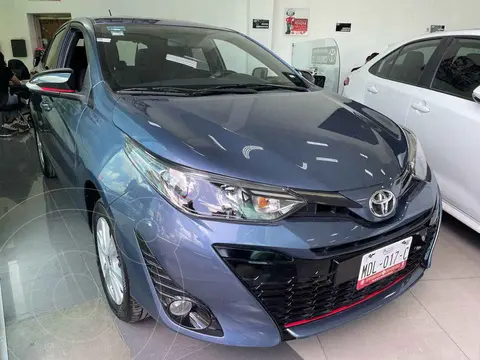 Toyota Yaris 5P 1.5L S Aut usado (2020) color Azul financiado en mensualidades(enganche $69,875 mensualidades desde $5,900)