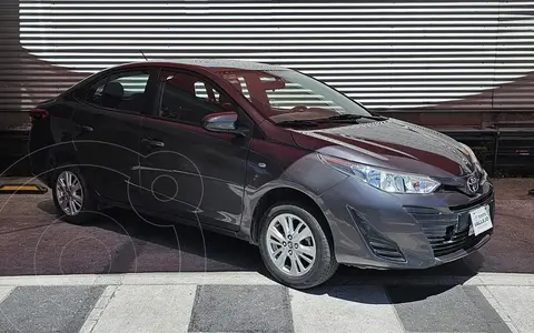 Toyota Yaris 5P 1.5L Core Aut usado (2020) color Gris Oscuro precio $270,000