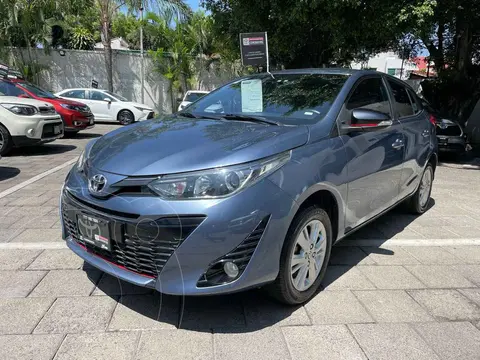 Toyota Yaris 5P 1.5L S Aut usado (2018) color Azul precio $275,000