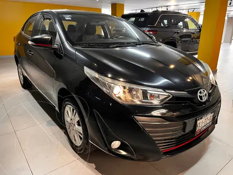 Toyota Yaris 5P 1.5L S Aut usado (2020) color Negro precio $255,000