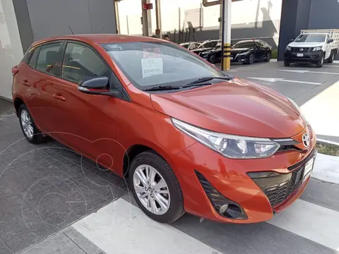 foto Toyota Yaris 5P 1.5L S usado (2018) color Naranja precio $20,000,000