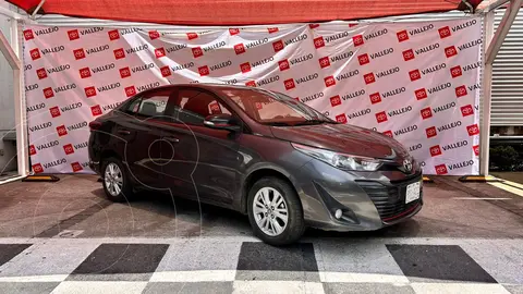 Toyota Yaris 5P 1.5L S usado (2019) color Gris precio $215,000