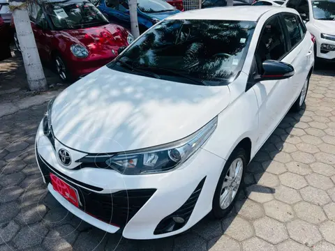 Toyota Yaris 5P 1.5L S usado (2019) color Blanco precio $257,000